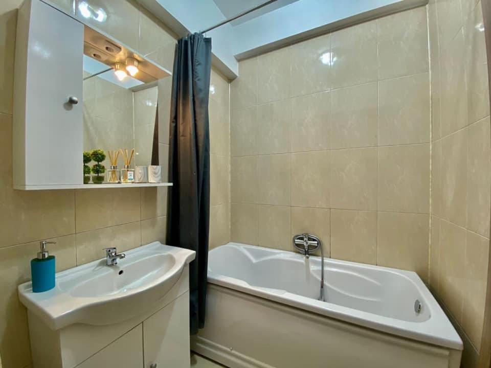 Maria Summer Apartaments Mamaia Buitenkant foto