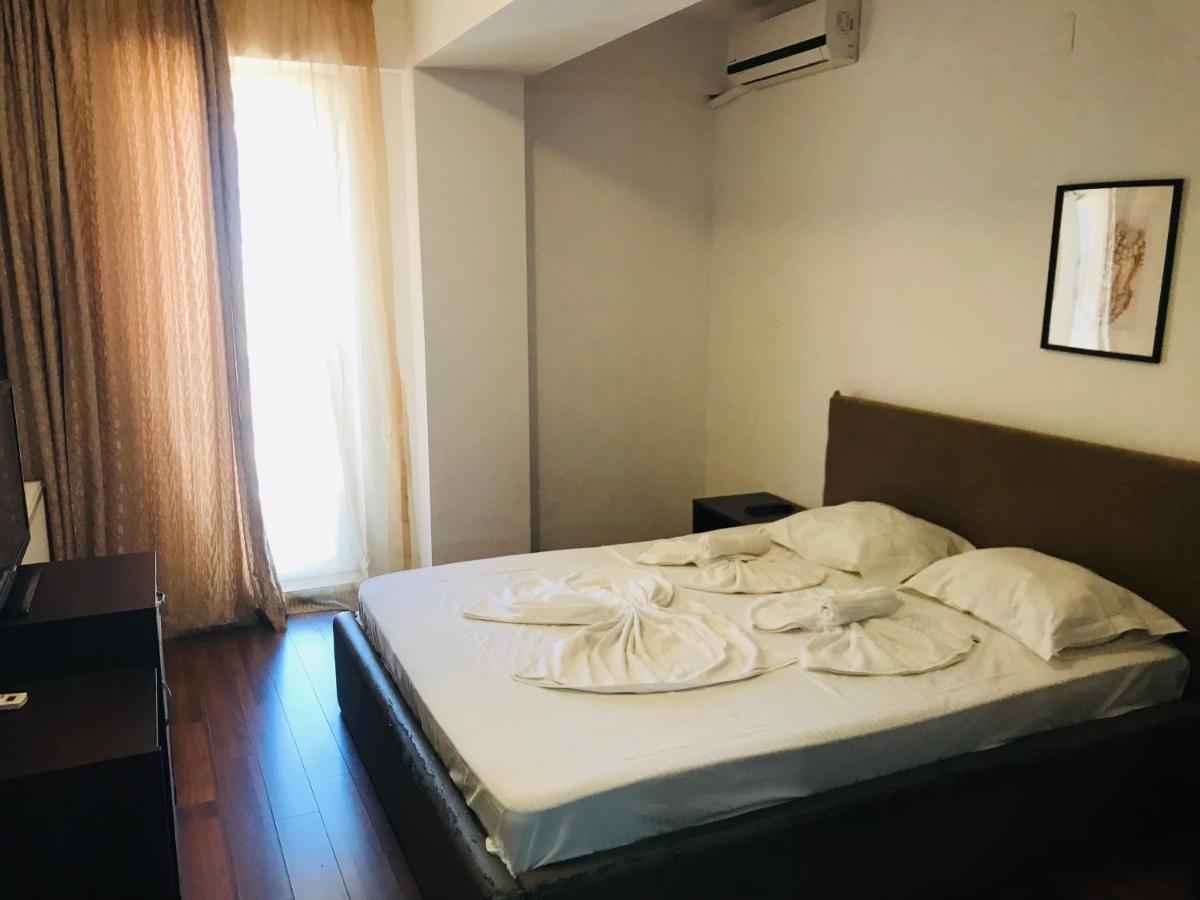 Maria Summer Apartaments Mamaia Buitenkant foto