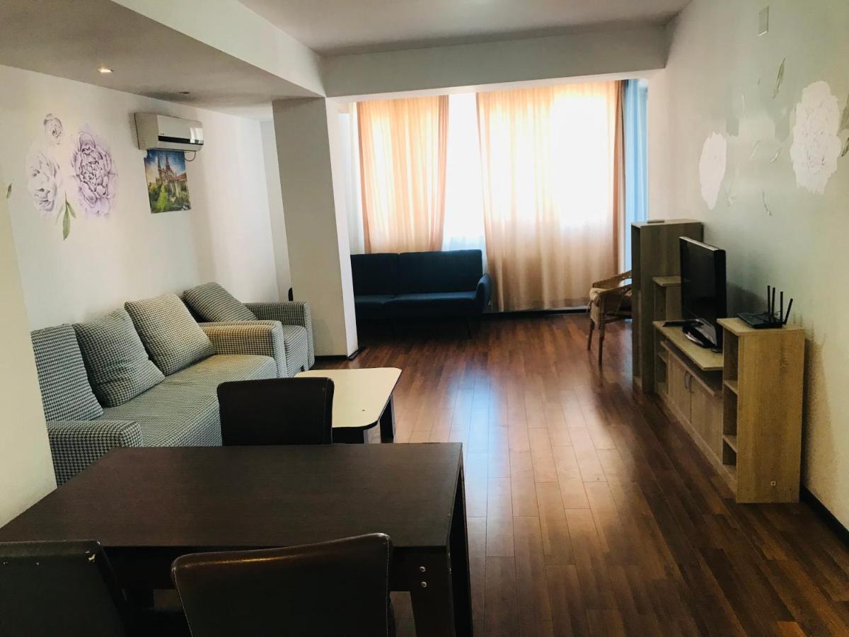 Maria Summer Apartaments Mamaia Buitenkant foto