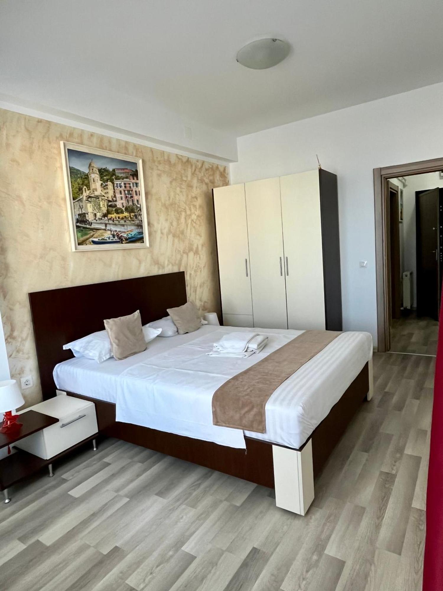 Maria Summer Apartaments Mamaia Buitenkant foto